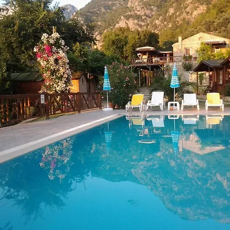 Onur 2* فاراليا