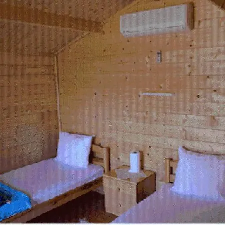 Onur 2* فاراليا